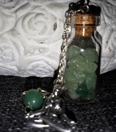 Medium flaska med kristaller -Grön Aventurin